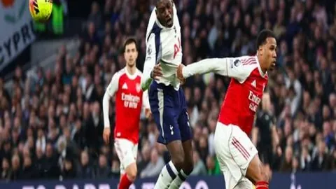 布伦特福德与维拉非易败之师，红军对炮兵挑战严峻